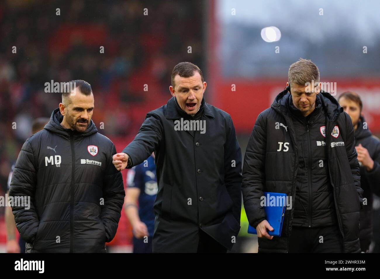 Oakwell Stadium, Barnsley, Inghilterra - 10 febbraio 2024 Neill Collins Manager di Barnsley - durante la partita Barnsley V Leyton Orient, Sky Bet League One, 2023/24, Oakwell Stadium, Barnsley, Inghilterra - 10 febbraio 2024 crediti: Mathew Marsden/WhiteRosePhotos/Alamy Live News Foto Stock