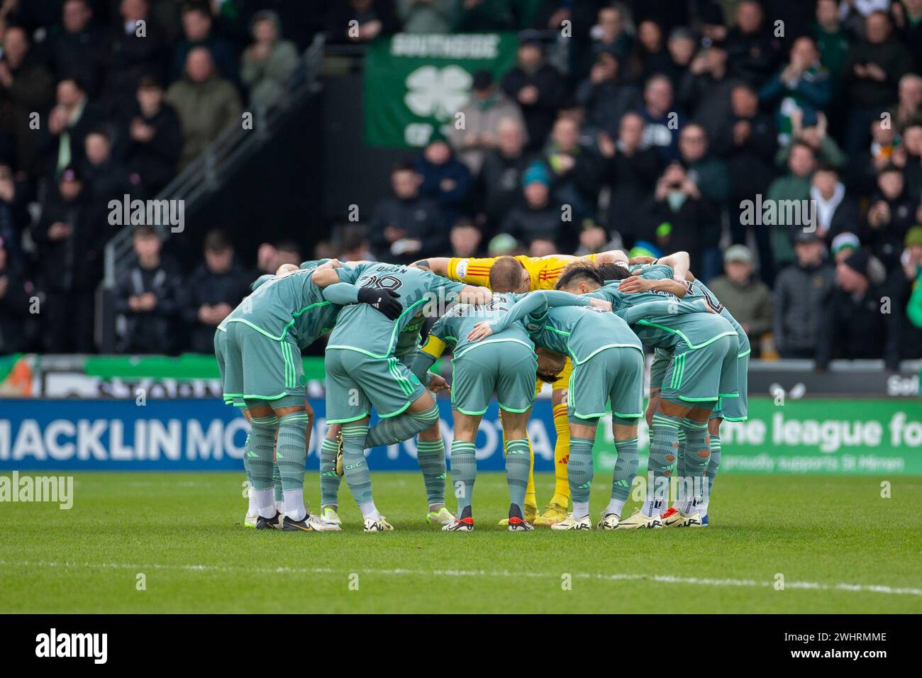 Paisley, Regno Unito. 11 febbraio 2024; St Mirren Park, Paisley, Renfrewshire, Scozia, Scottish Cup Football, St Mirren contro Celtic; Celtic Huddle Credit: Action Plus Sports Images/Alamy Live News Foto Stock