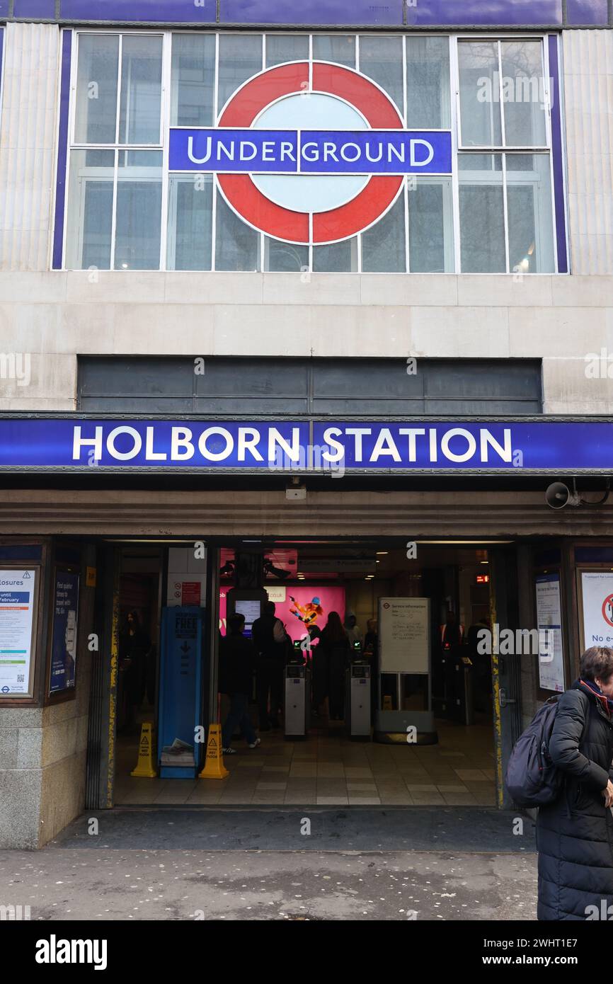 Ingresso alla stazione della metropolitana di Holborn Foto Stock