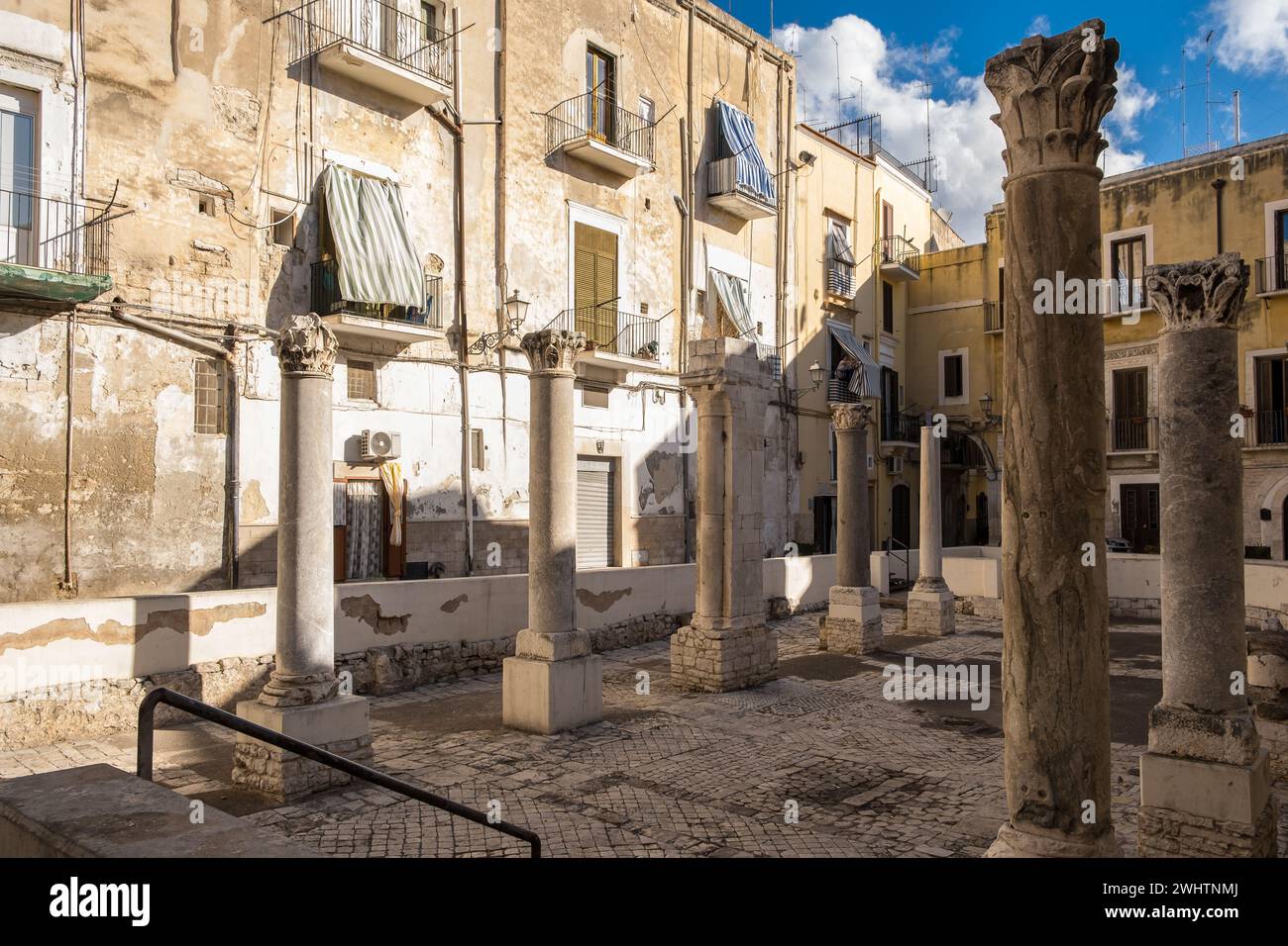 I remanis della chiesa di nostra Signora del male Consiglio - X secolo (Santa Maria del Buonconsiglio), quartiere antico, Bari, Puglia (Puglia), sud Foto Stock