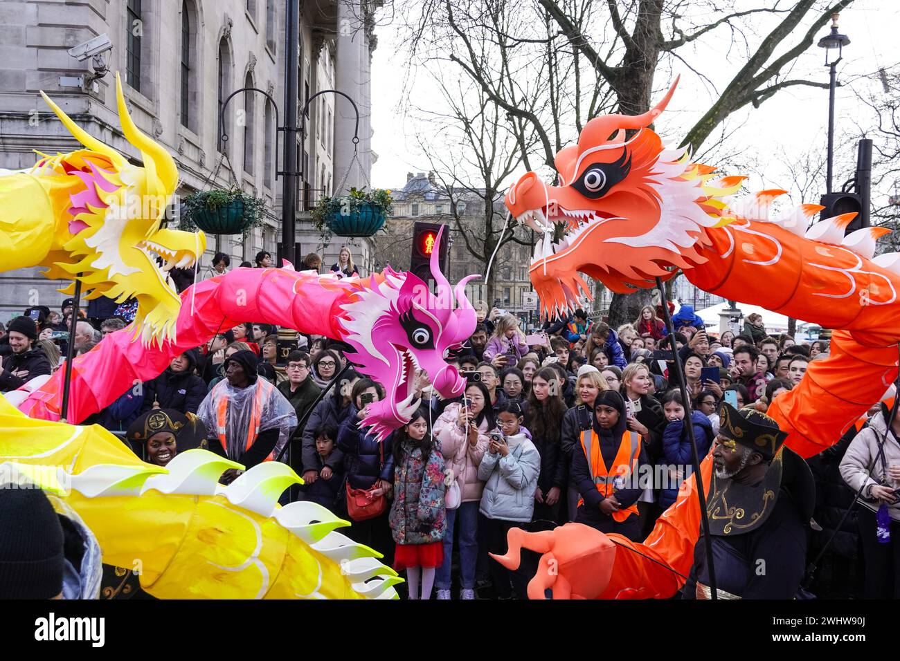 Londra, Regno Unito. 11 febbraio 2024. Gli artisti che partecipano alla tradizionale parata del capodanno cinese nella Chinatown di Londra per celebrare il capodanno lunare 2024, anno del drago. Crediti: Marcin Rogozinski/Alamy Live News Foto Stock