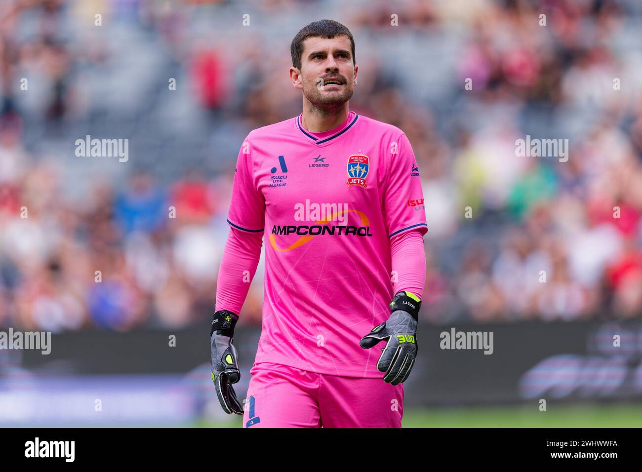 Sydney, Australia. 11 febbraio 2024. Il portiere, Ryan Scott dei Newcastle Jets, guarda durante la partita A-League Men Rd16 tra i Wanderers e i Newcastle Jets al CommBank Stadium l'11 febbraio 2024 a Sydney, Australia Credit: IOIO IMAGES/Alamy Live News Foto Stock