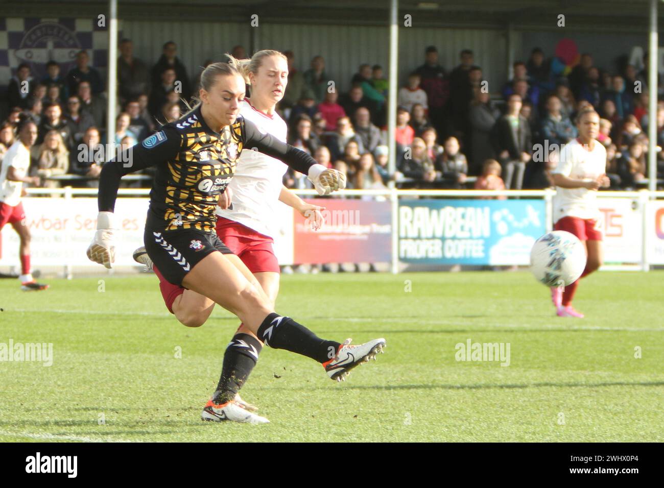 Kayla Rendell portiere Southampton FC Women contro Manchester United Women Adobe Women's fa Cup al Silverlake Stadium Foto Stock