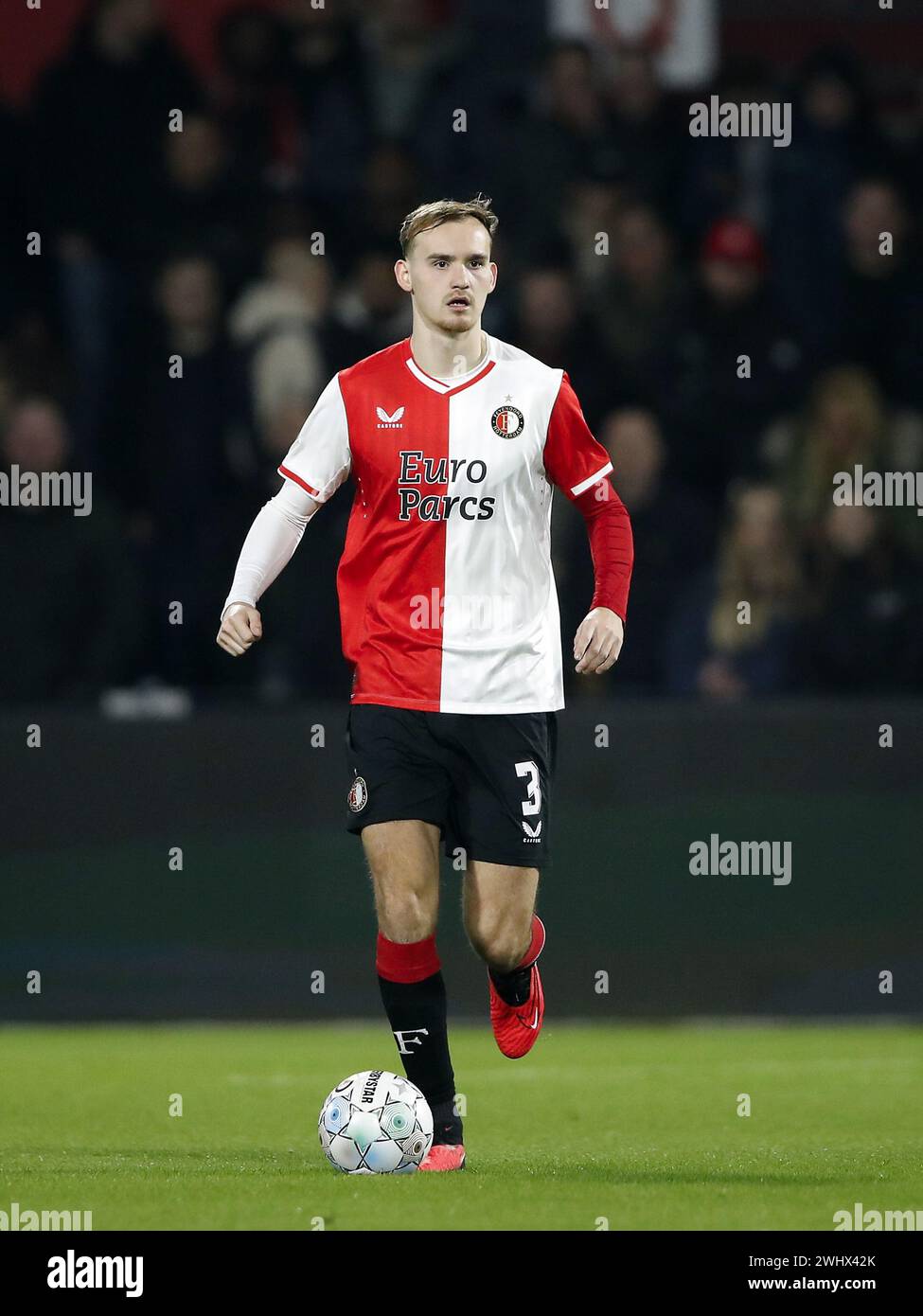 ROTTERDAM - Thomas Beelen del Feyenoord durante la partita olandese Eredivisie tra Feyenoord e Sparta Rotterdam al Feyenoord Stadium de Kuip l'11 febbraio 2024 a Rotterdam, Paesi Bassi. ANP BART STOUTJESDIJK Foto Stock