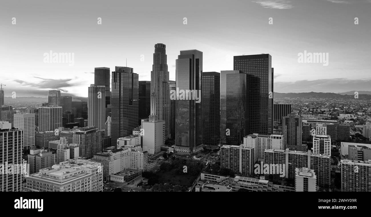 Città panoramica del centro di Los Angeles con grattacieli. Tema California con sfondo LA. Centro di Los Angels. California, LOUISIANA. Foto Stock