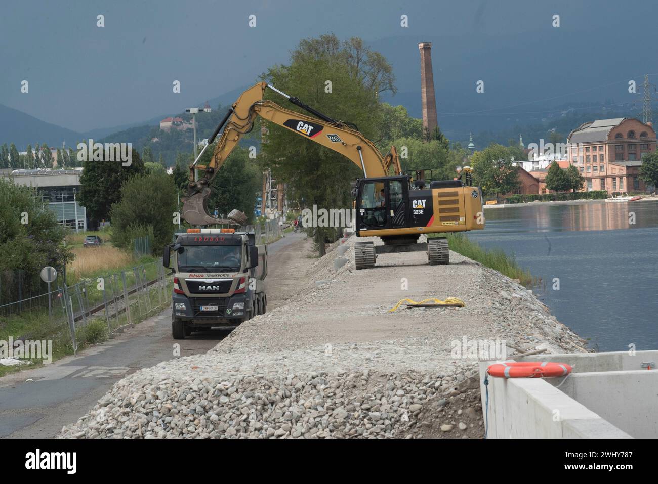 Escavatore a marchio Caterpillar Foto Stock