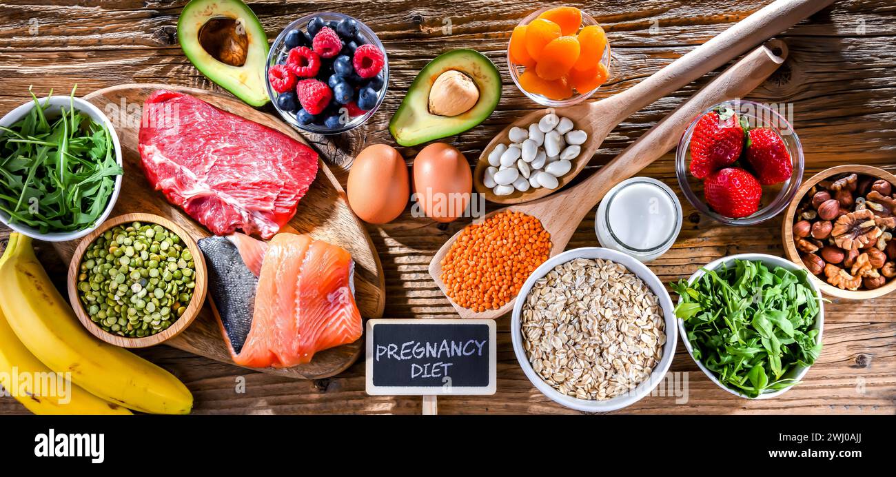Prodotti alimentari consigliati per la gravidanza. Dieta sana Foto Stock