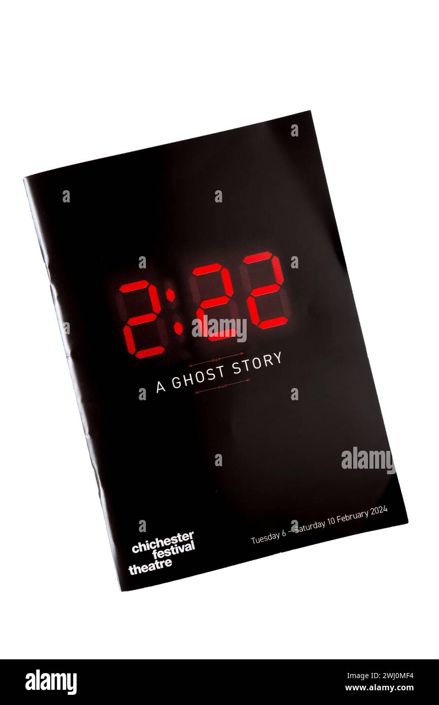 Chichester Festival Theatre programma per la produzione 2024 di 2:22 A Ghost Story di Danny Robins. Foto Stock