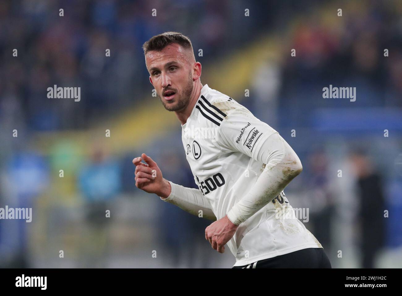 Chorzow, Polonia. 9 febbraio 2024. Tomas Pekhart del Legia Warszawa visto in azione durante la partita di calcio polacca PKO Ekstraklasa League 2023/2024 tra Ruch Chorzow e Legia Warszawa allo Slaski Stadium. Punteggio finale; Ruch Chorzow 0:1 Legia Warszawa. (Foto di Grzegorz Wajda/SOPA Images/Sipa USA) credito: SIPA USA/Alamy Live News Foto Stock