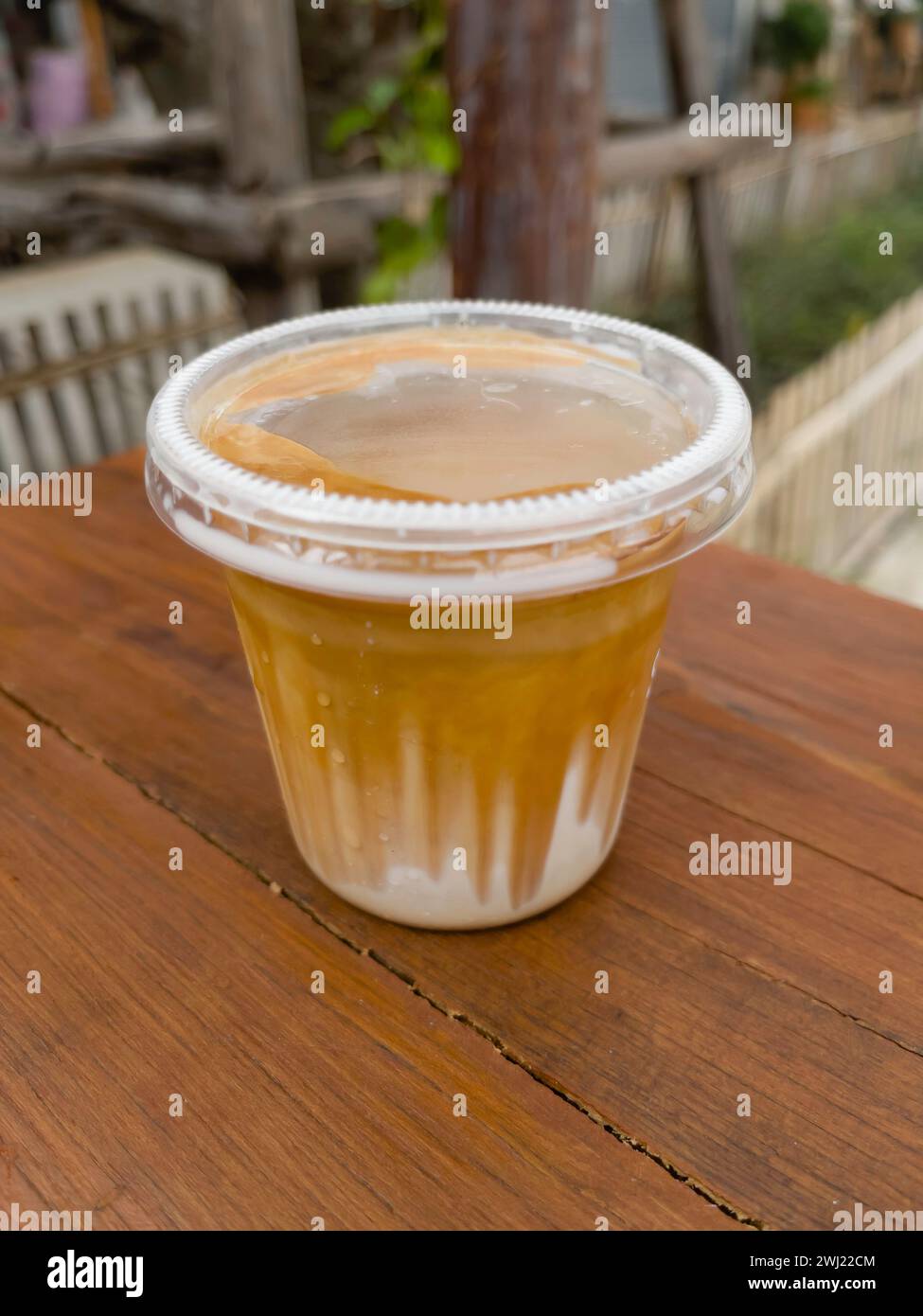 Tazza di caffè sporca o caffè espresso con latte, foto di scorta Foto Stock