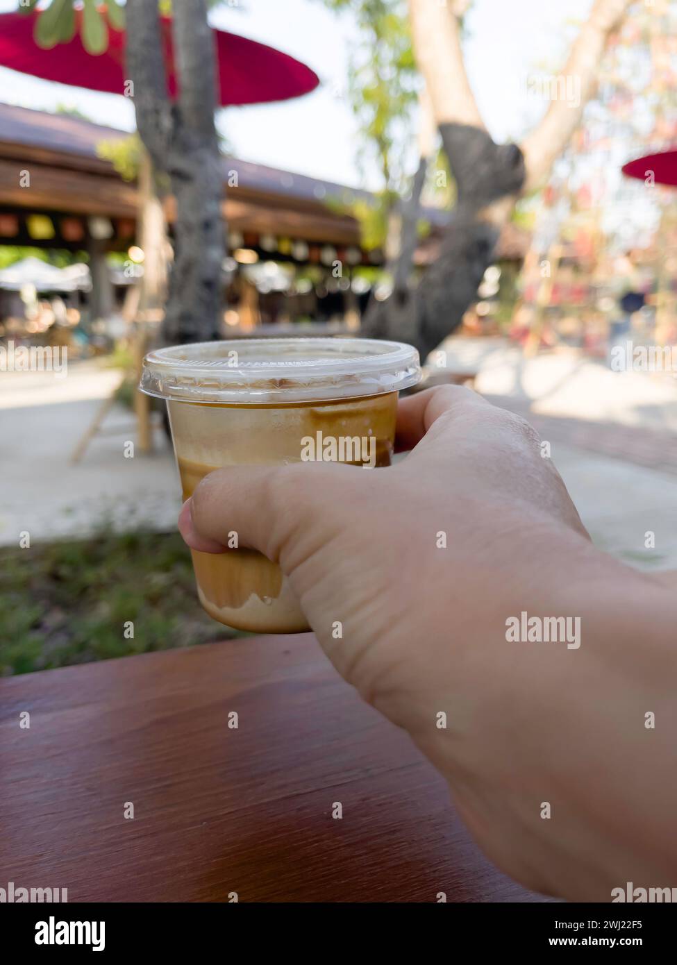 Tazza di caffè sporca o caffè espresso con latte, foto di scorta Foto Stock