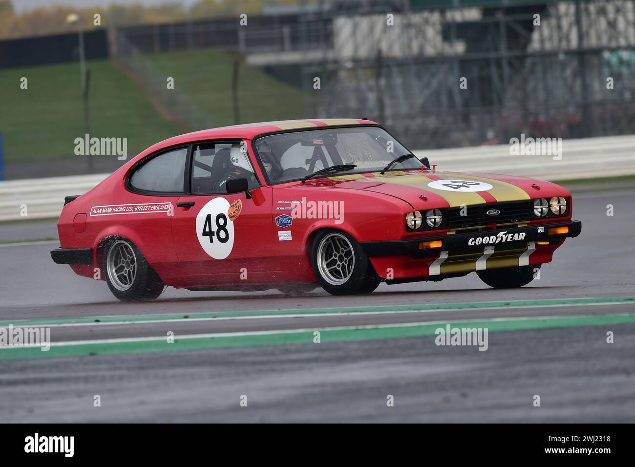 Richard Butterfield, Peter Dorlin, Ford Capri 3 litri S, HRDC 'Gerry Marshall' Trophy Series, oltre 30 vetture in griglia per quarantacinque minuti due dri Foto Stock