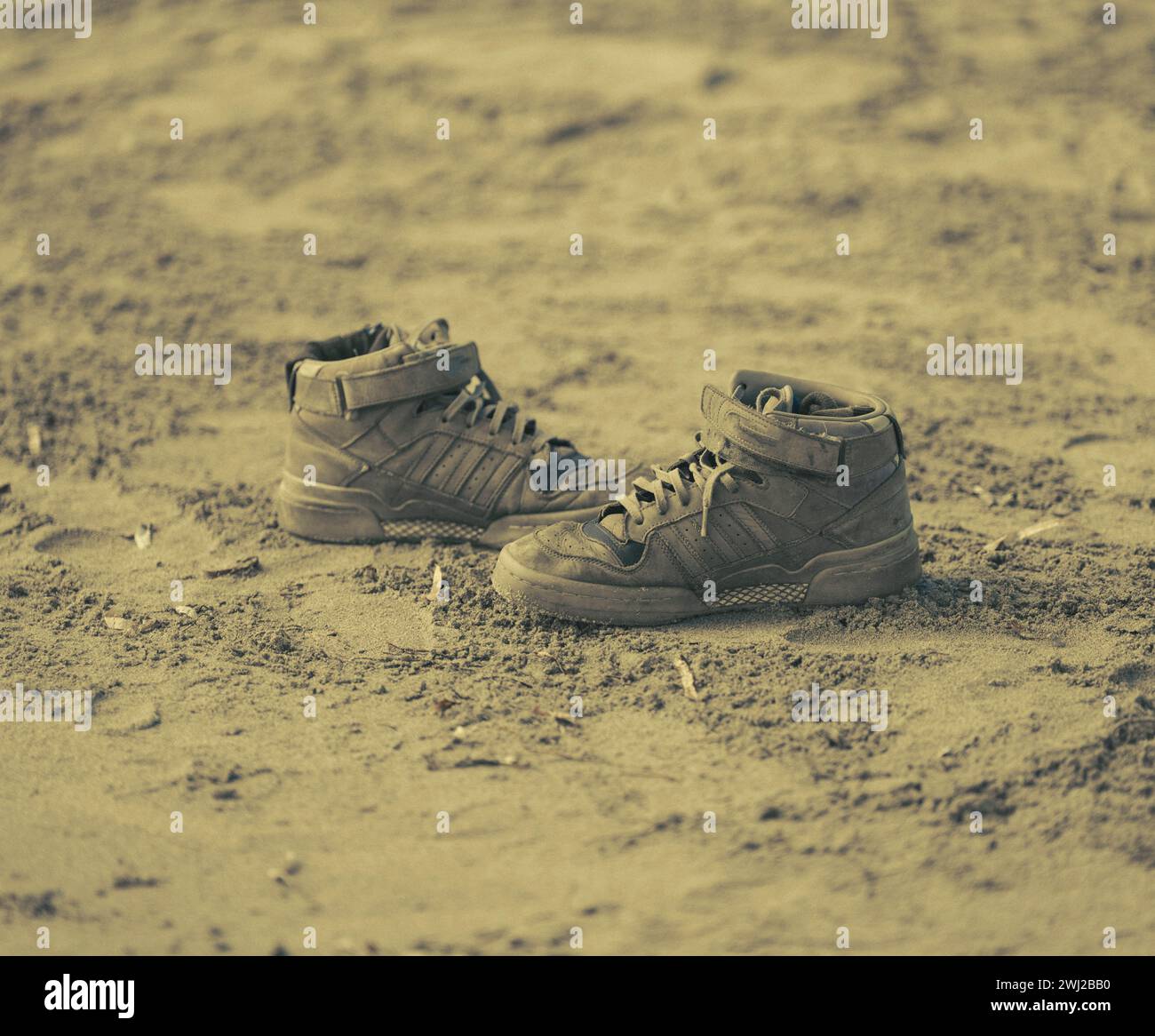 scarpe sullo stivale da spiaggia Foto Stock