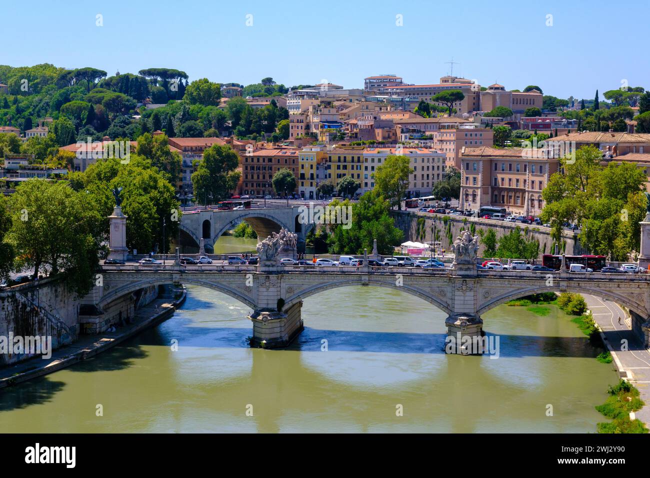 Roma, IT - 11 agosto 2023: Veduta del Tevere Foto Stock