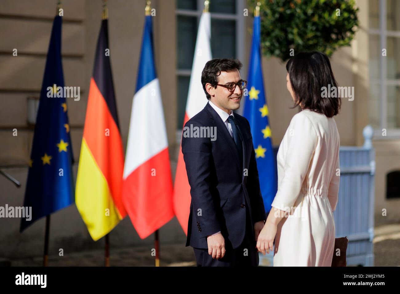 Annalena Baerbock (Alleanza 90/i Verdi), Ministro degli Esteri federale, fotografata durante un benvenuto da Stephane Sejourne, Ministro per l'Europa e gli affari Esteri della Repubblica francese, allo Schloss de la celle di la celle-Saint-Cloud, 12 febbraio 2024. Fotografato per conto del Ministero degli Esteri. Foto Stock