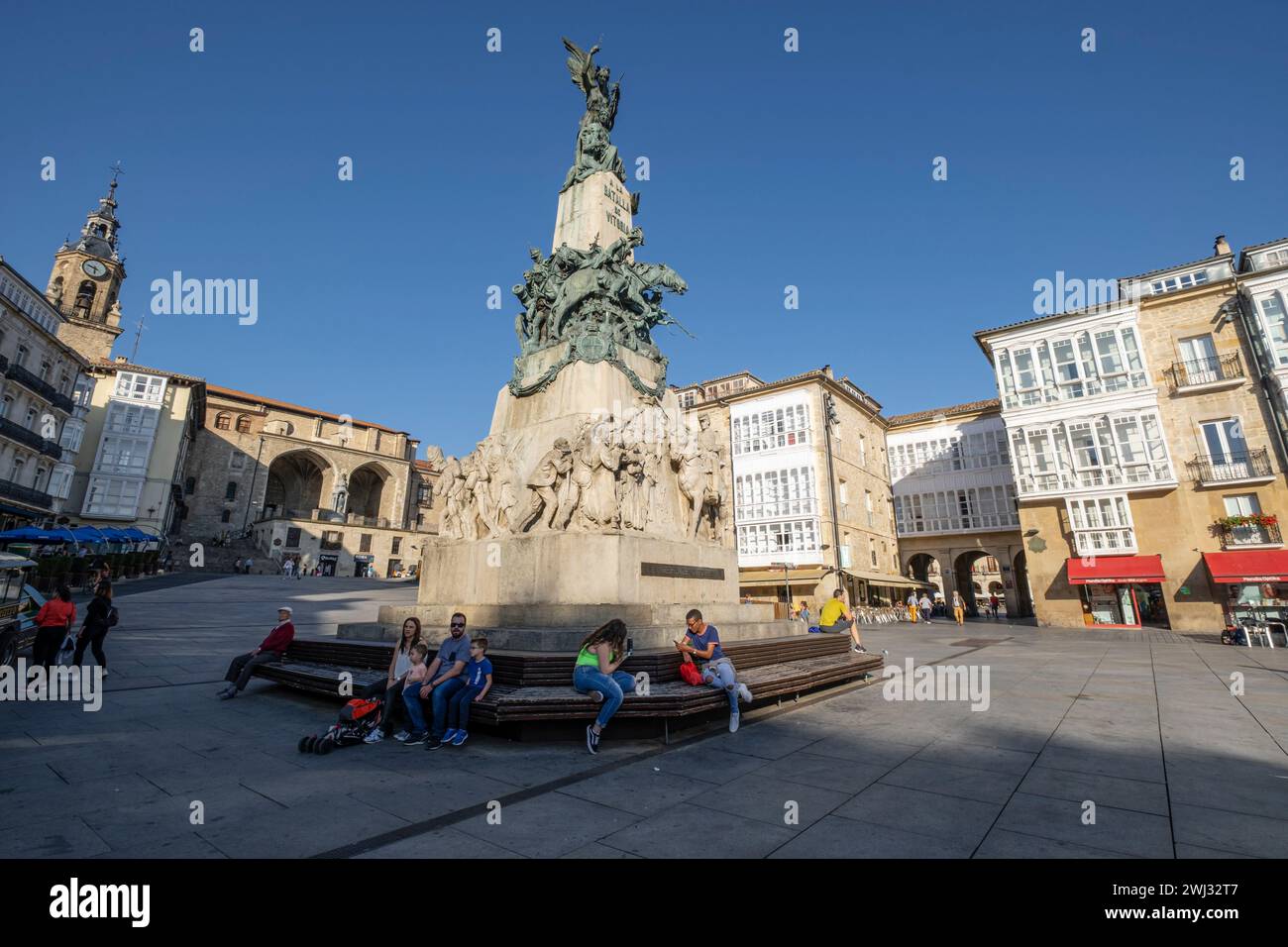 Monumento commemorativo della battaglia di Vitoria, Plaza de la Virgen Blanca, Vitoria, Álava, comunità autonoma dei Paesi Baschi, Spagna Foto Stock