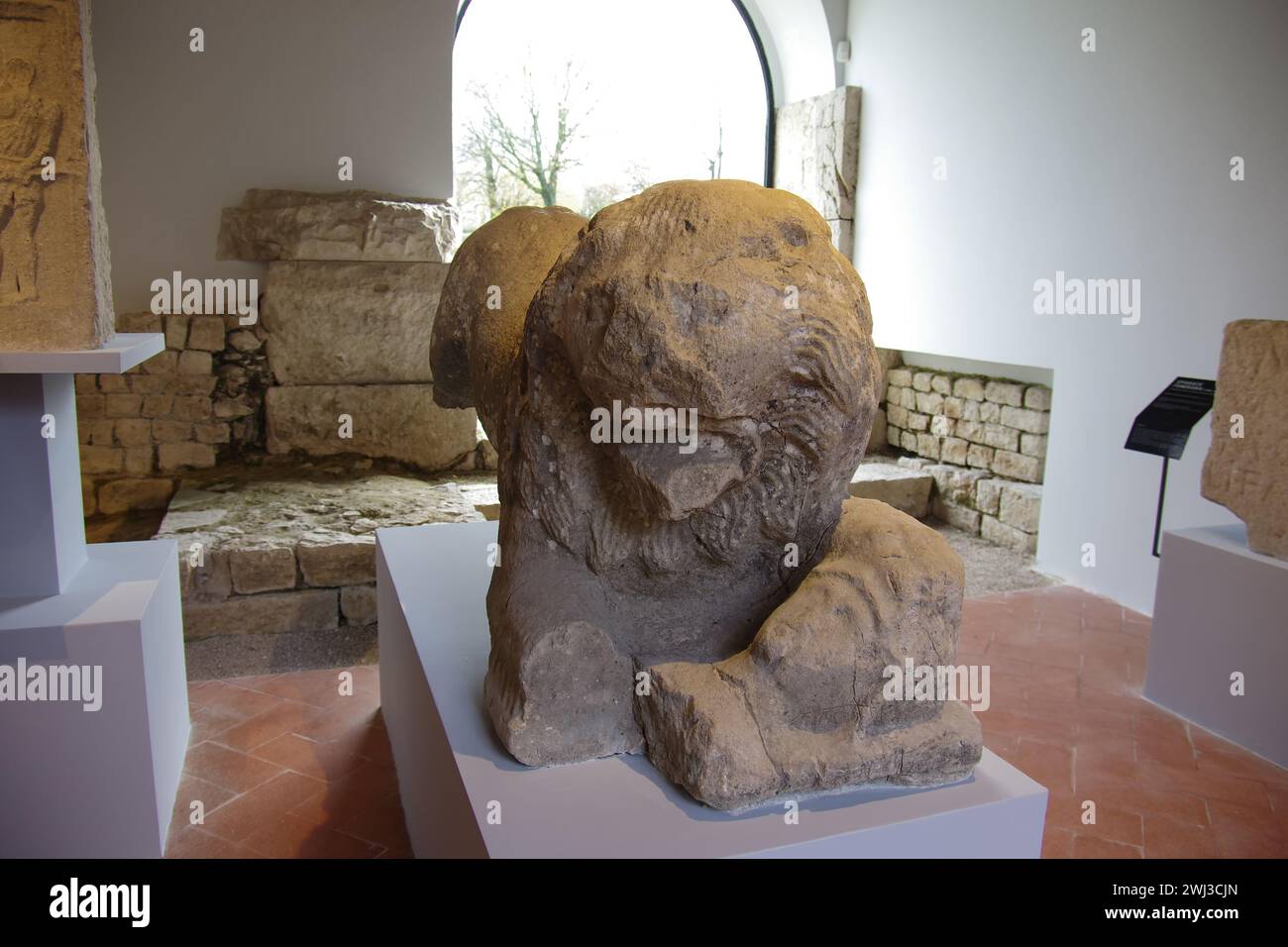 Sepino - Molise - reperti rinvenuti nell'area archeologica sannita di Altilia Foto Stock