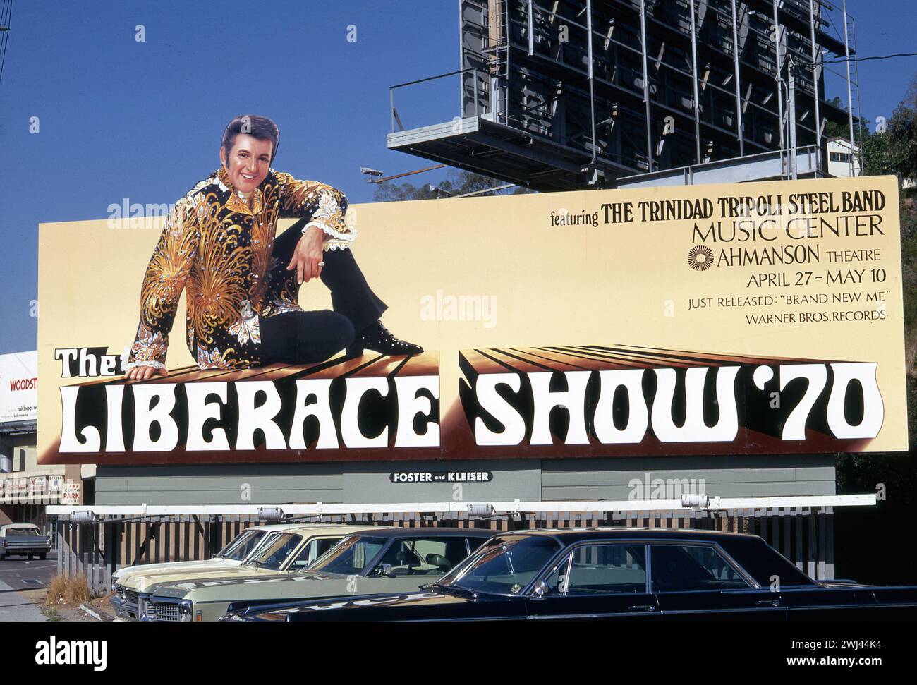 Liberace, performer, Affissioni, pubblicità, Sunset Strip, West Hollywood, Los Angeles, California, Stati Uniti, 1970 Foto Stock