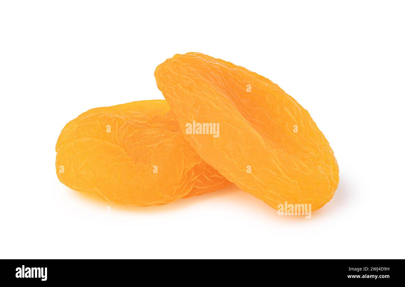 Albicocche secche su sfondo bianco. Foto Stock
