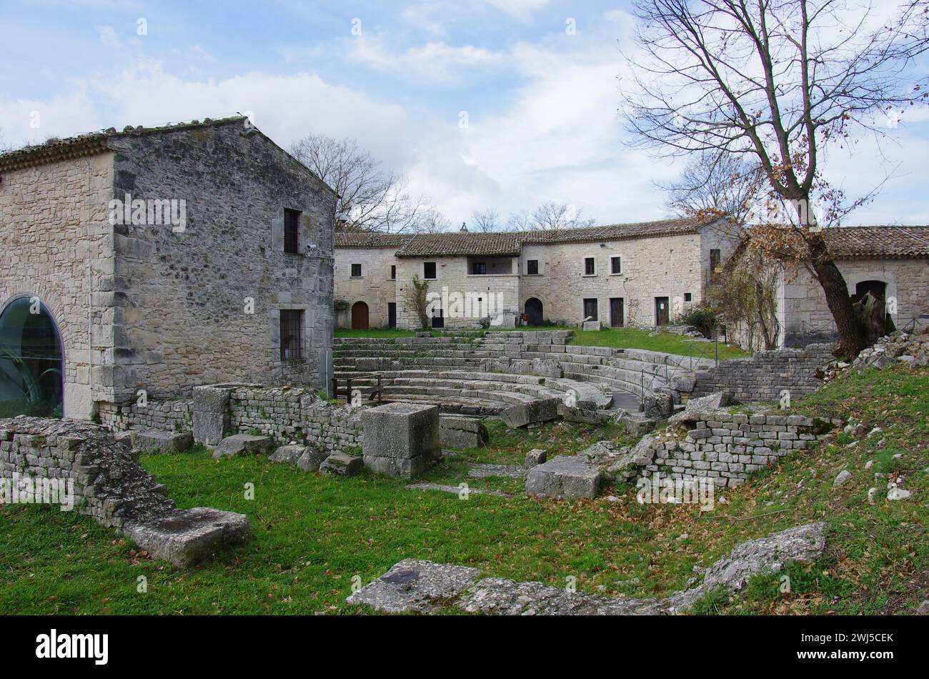 L'anfiteatro. Sito archeologico di Altilia. Sepino - Molise - Italia Foto Stock