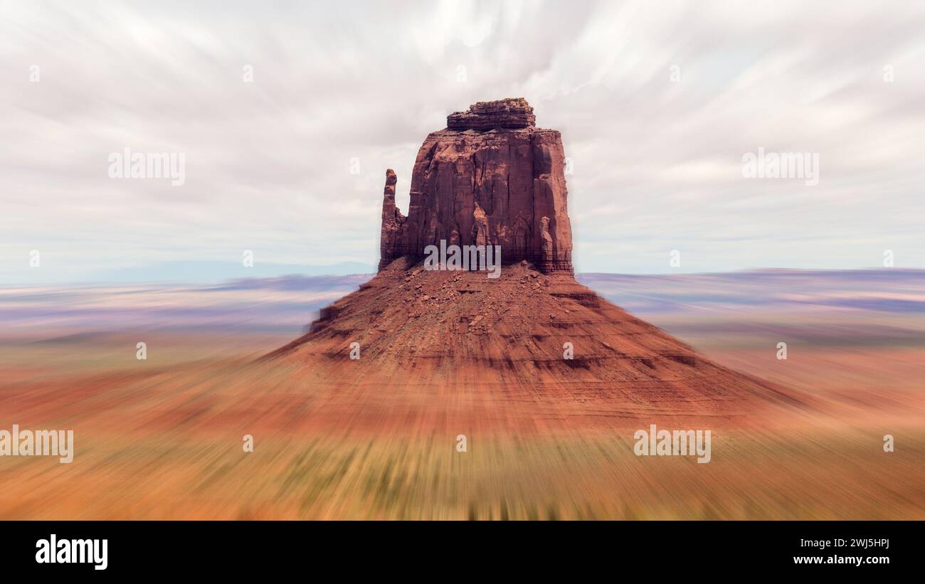 Monument Valley, luogo turistico popolare in Utah, USA con effetto motion blur Foto Stock