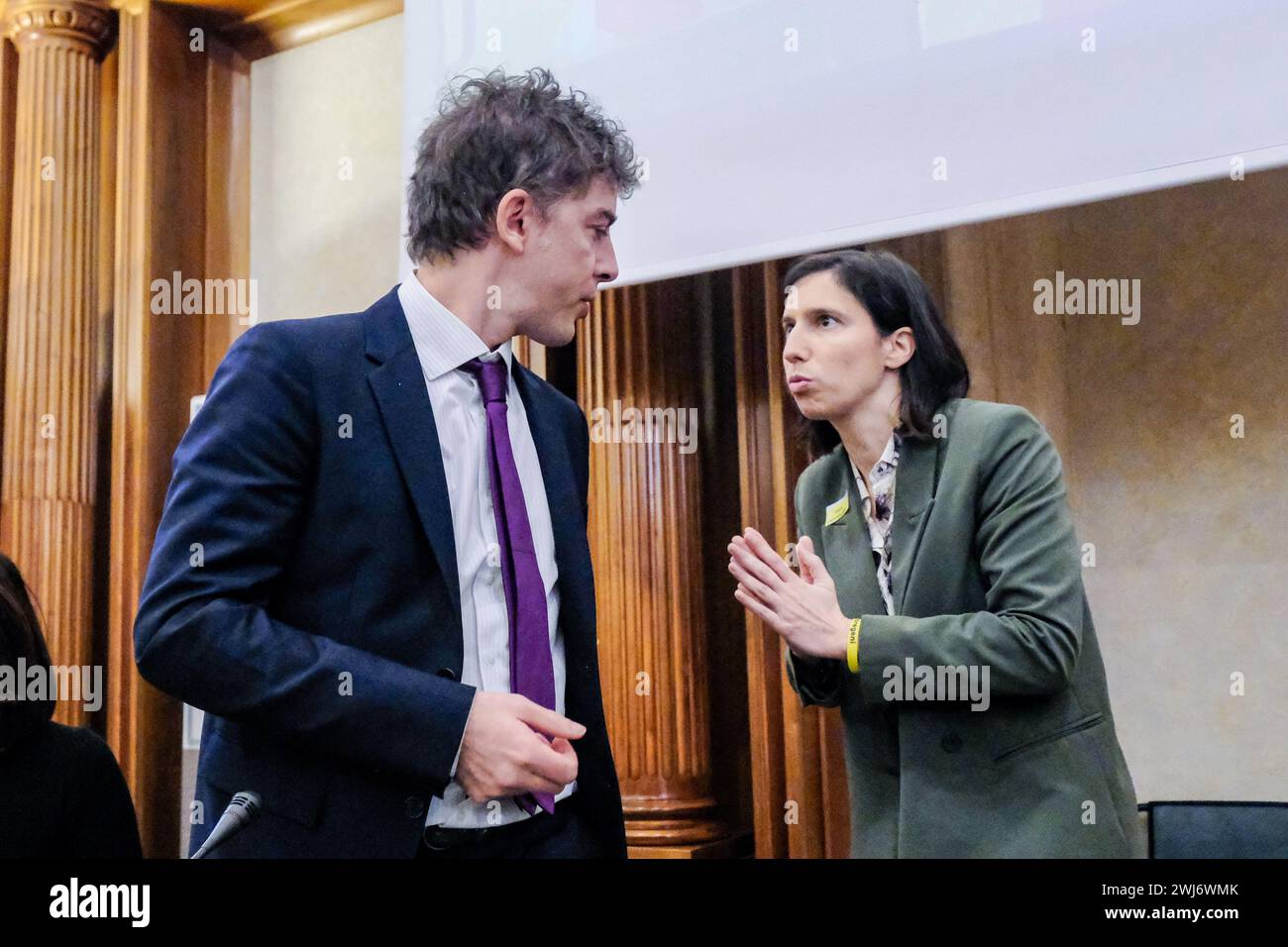 Foto Mauro Scrobogna/LaPresse 13-02-2024 Roma (Italia) - politica - Senato, "Palazzina LAF", proiezione del film dedicato all'acciaieria Ilva di Taranto - nella foto: Elly Schlein PD e Michele Riondino durante la proiezione del, il suo film "Palazzina LAF' dedicato a uno dei tanti casi giudiziari che hanno investito l'acciaieria Ilva di Taranto 13 febbraio 2024 Roma (Italia)- politica - Senato, Palazzina LAF', proiezione del film dedicato all'acciaieria Ilva di Taranto - nella foto: Elly Schlein PD e Michele Riondino durante la proiezione del suo film "Palazzina LAF" dedicato a uno Foto Stock