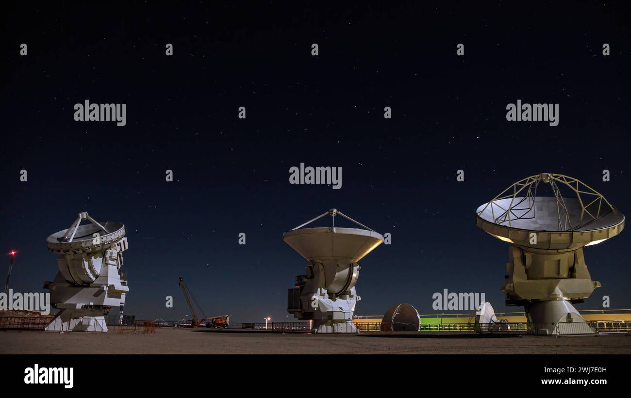 Array di radiotelescopi ALMA nel deserto di atacama, Cile array di radiotelescopi presso la stazione base di ALMA Cile *** Radioteleskop-Anordnung ALMA in der Ataca Foto Stock