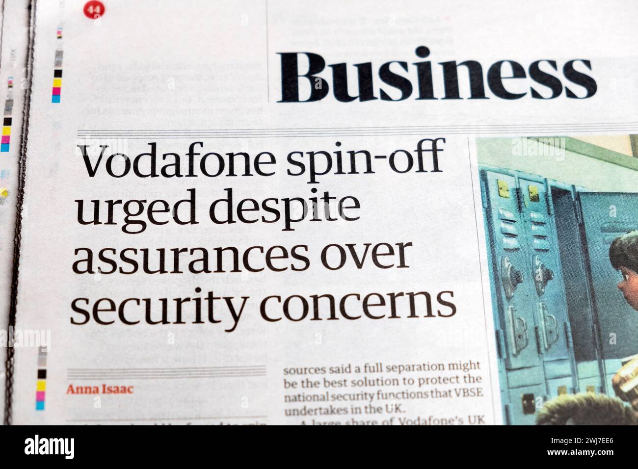 "Lo spin-off di Vodafone ha sollecitato nonostante le assicurazioni sui problemi di sicurezza" articolo del quotidiano Guardian 27 gennaio 2024 Londra Inghilterra Regno Unito Foto Stock