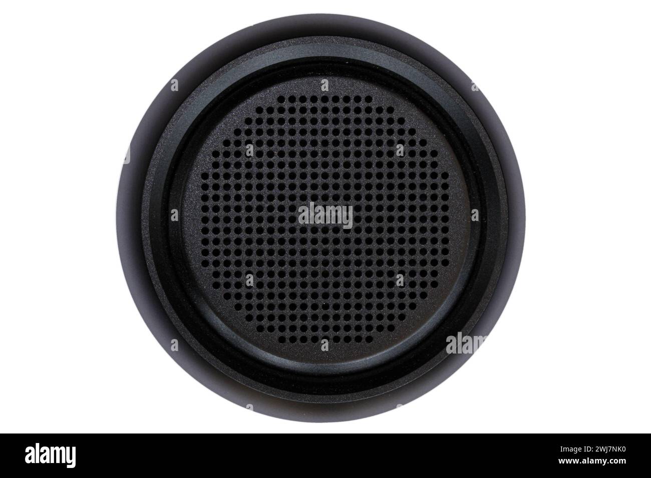 altoparlante audio bluetooth nero portatile rotondo con visualizzazione elevata e isolamento su sfondo bianco Foto Stock
