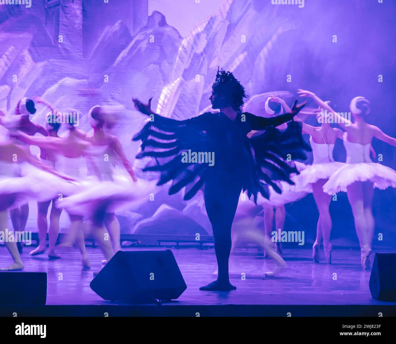 30-12-2022-ballett-schwanensee-das-royal-classical-balletti-in-der-big