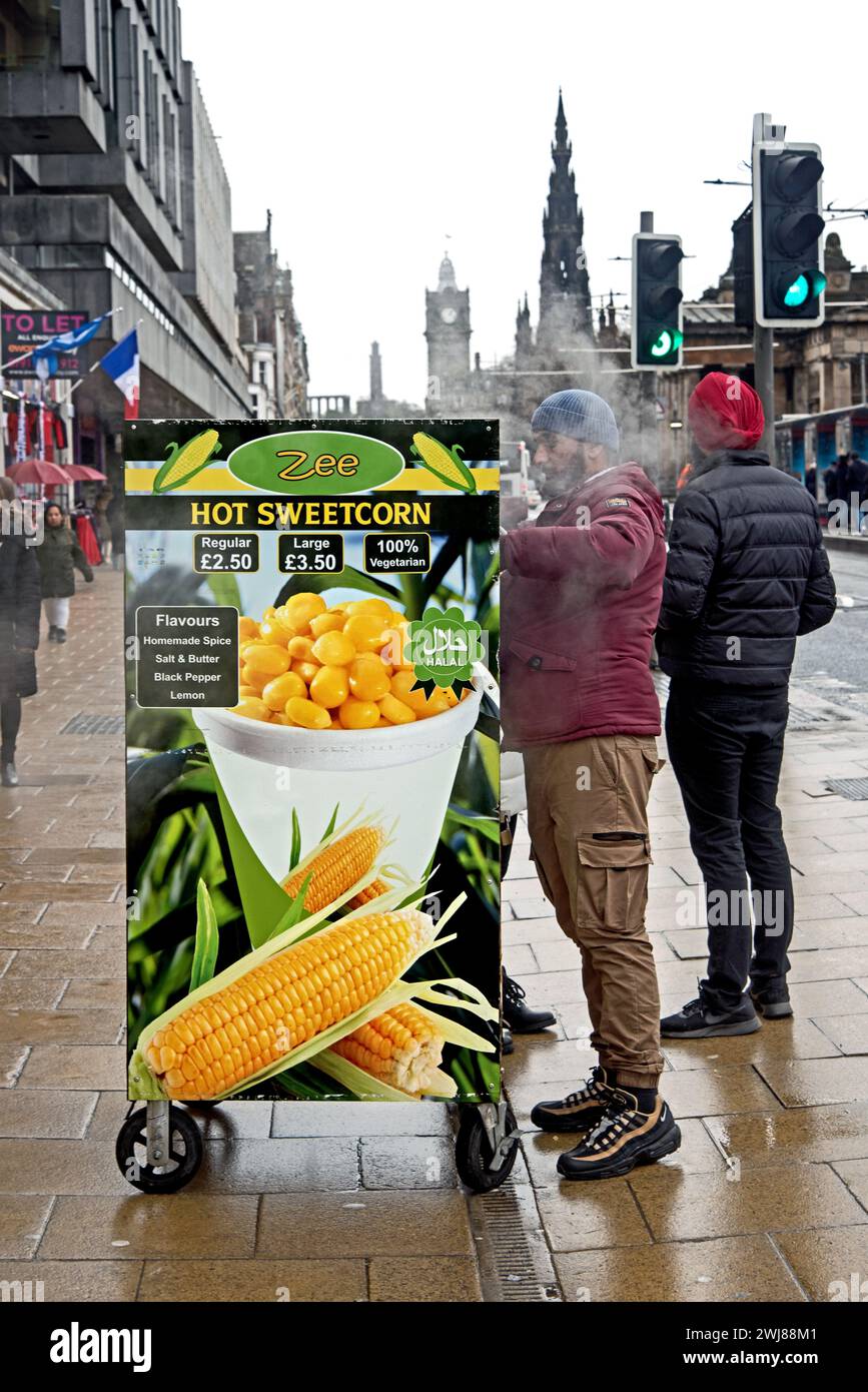 Venditore di mais dolce a Princes Street, Edimburgo, Scozia, Regno Unito. Foto Stock