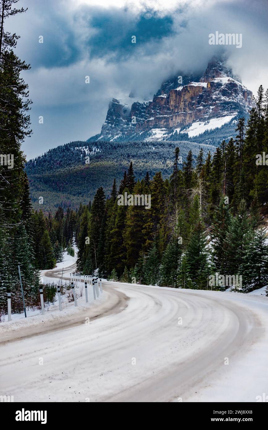 Strada panoramica 1A Castle Mountain Banff National Park Alberta Canada Foto Stock