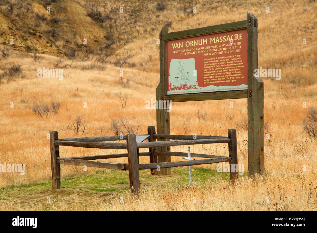 Cartello del massacro di Van Ornum, Oregon Trail National Historic Trail, vale District Bureau of Land Management, Oregon Foto Stock