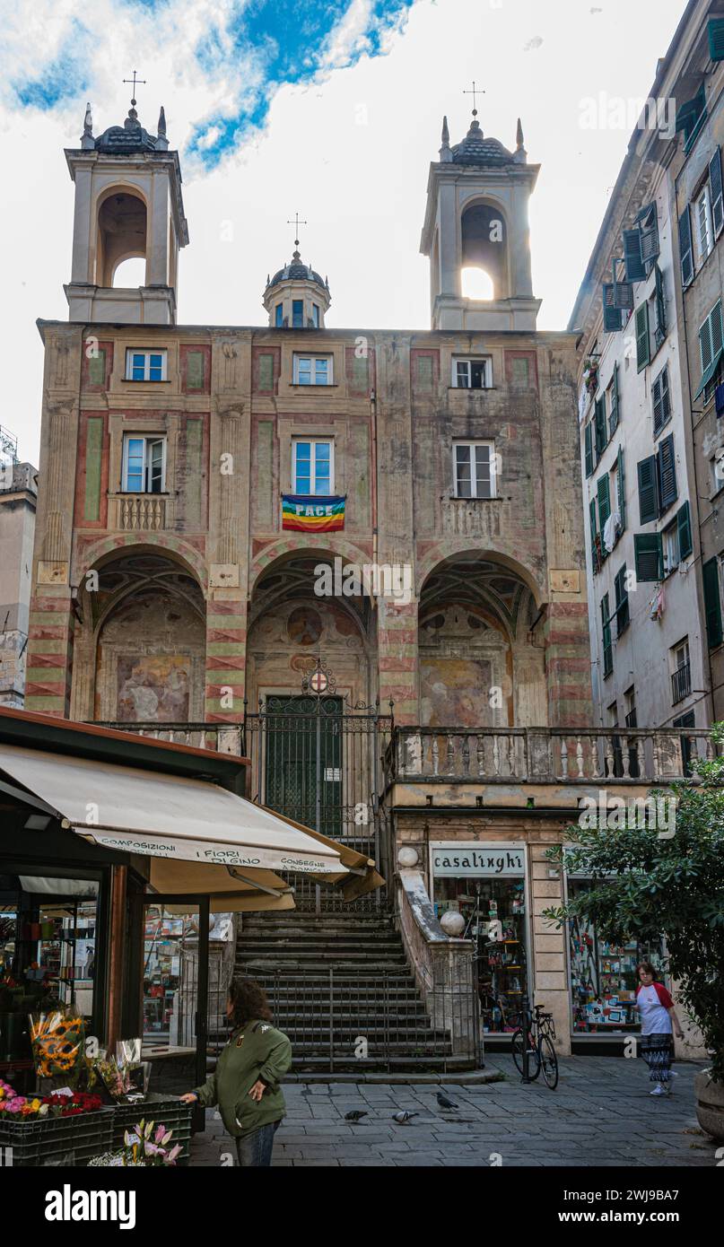 Edificio con 2 torri a Genova, Italia Foto Stock