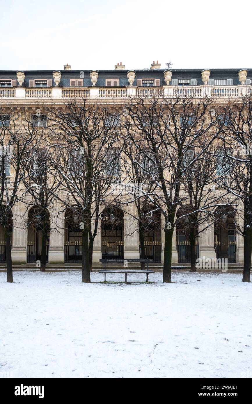 Parigi, Francia, Palais Royal Garden sotto la neve, solo editoriale. Foto Stock