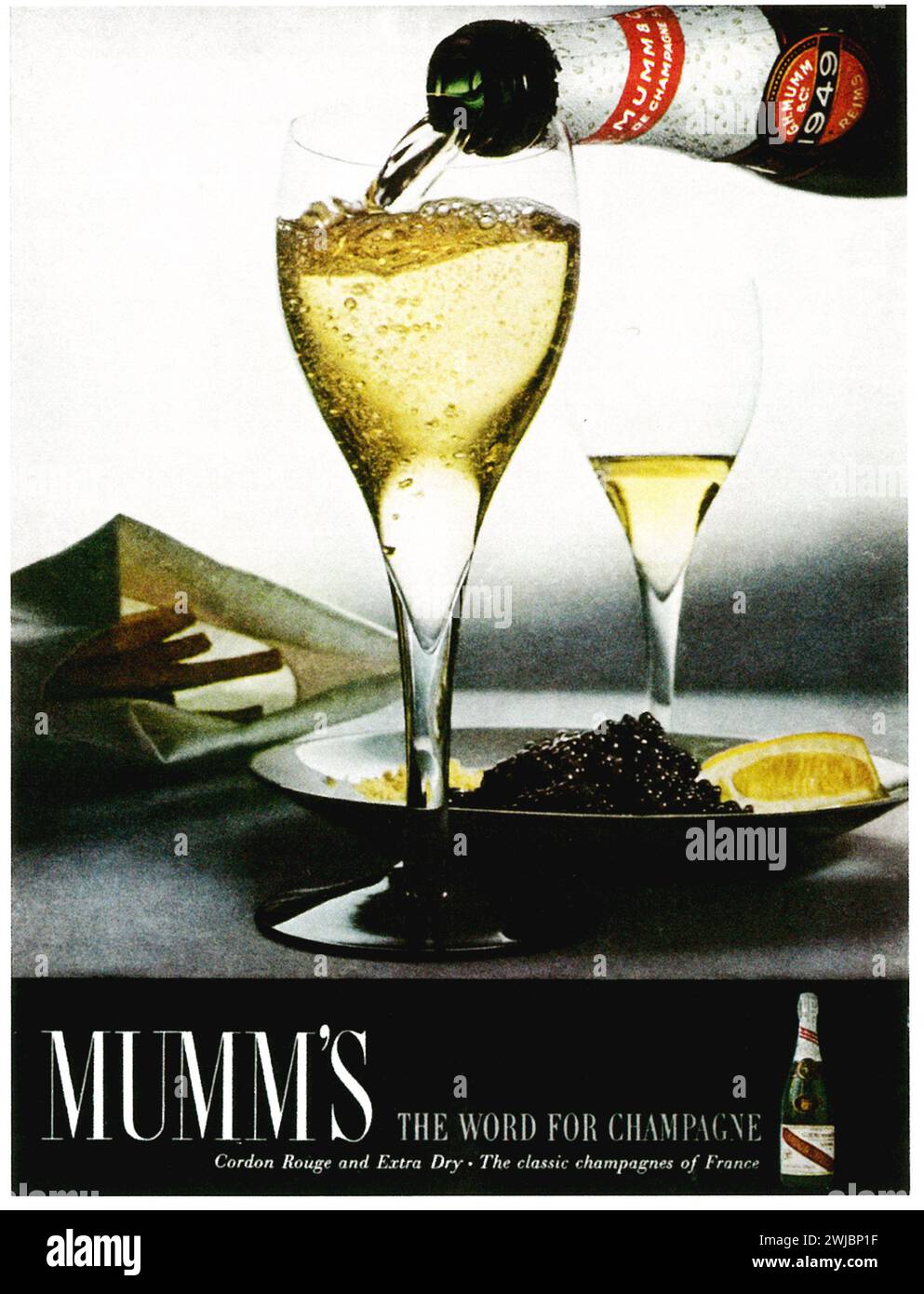 1955 pubblicità a stampa di champagne di Mumm. Foto Stock