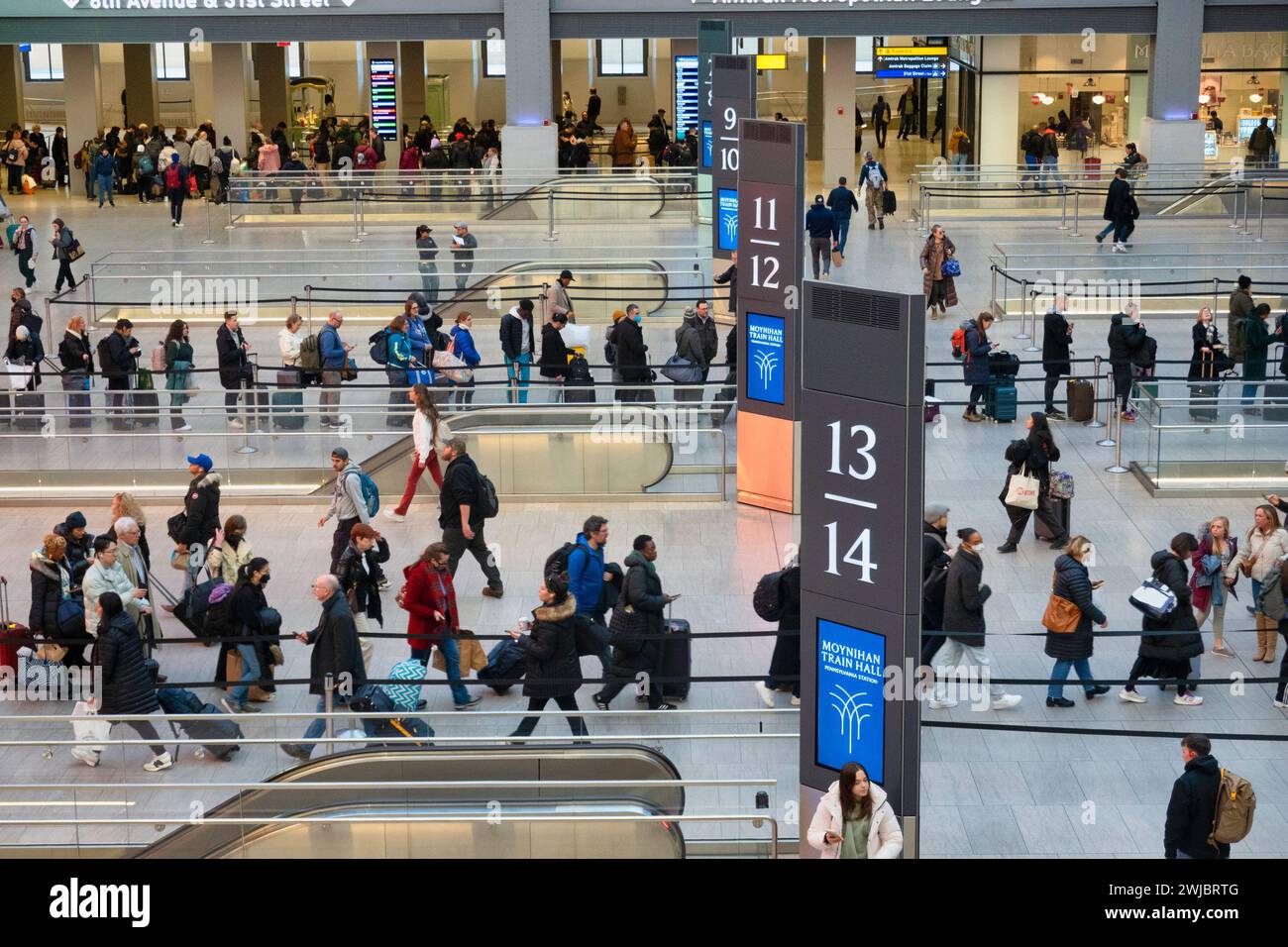 Il Moynihan Train Hall (MTH) si trova nello storico edificio dell'ufficio postale di James A. Farley, New York City, USA Foto Stock