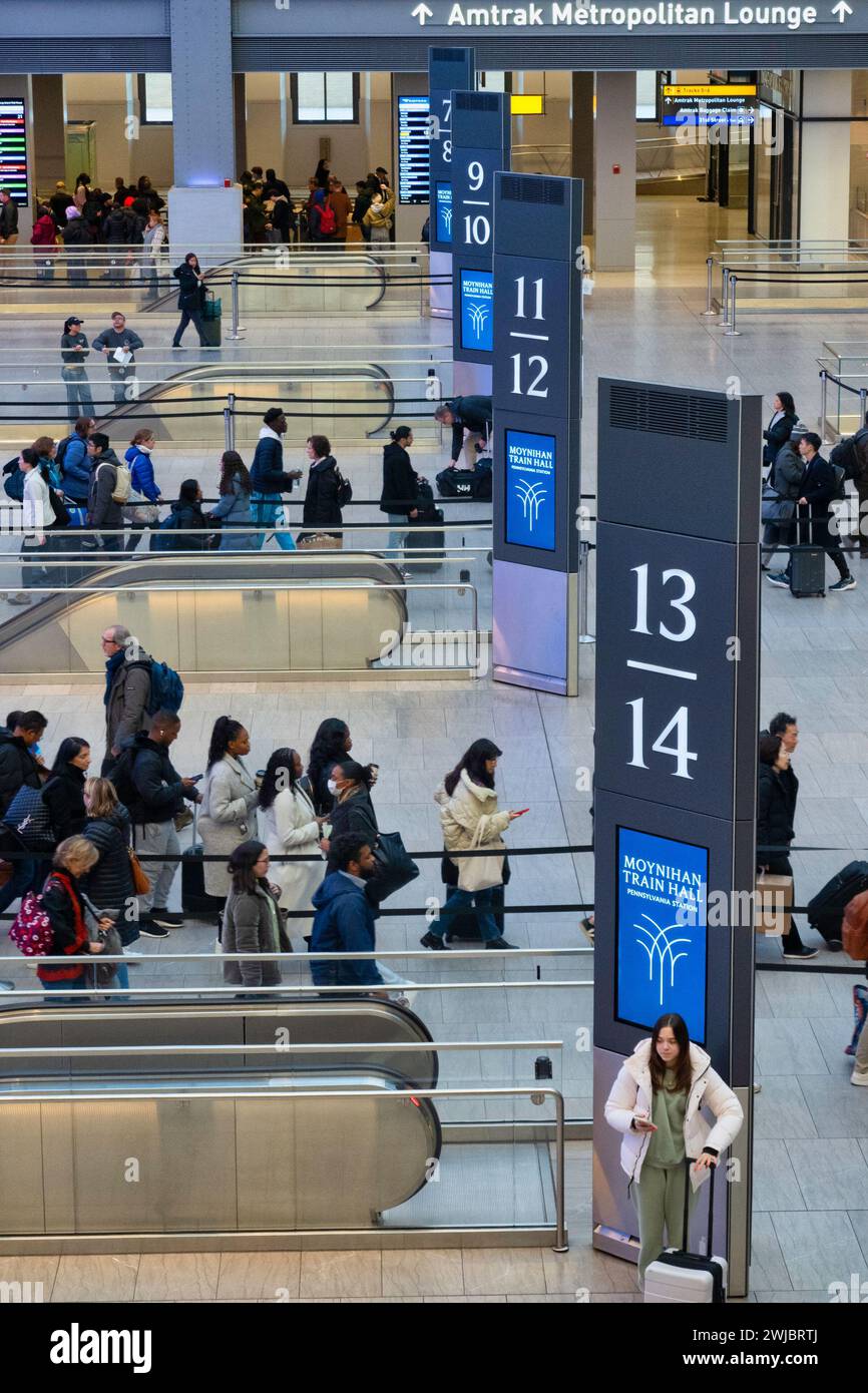 Il Moynihan Train Hall (MTH) si trova nello storico edificio dell'ufficio postale di James A. Farley, New York City, USA Foto Stock