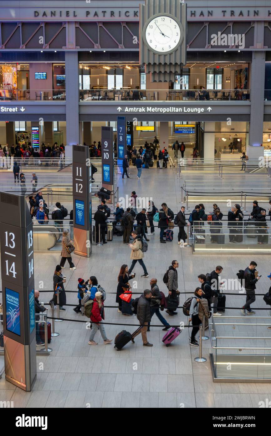 Il Moynihan Train Hall (MTH) si trova nello storico edificio dell'ufficio postale di James A. Farley, New York City, USA Foto Stock