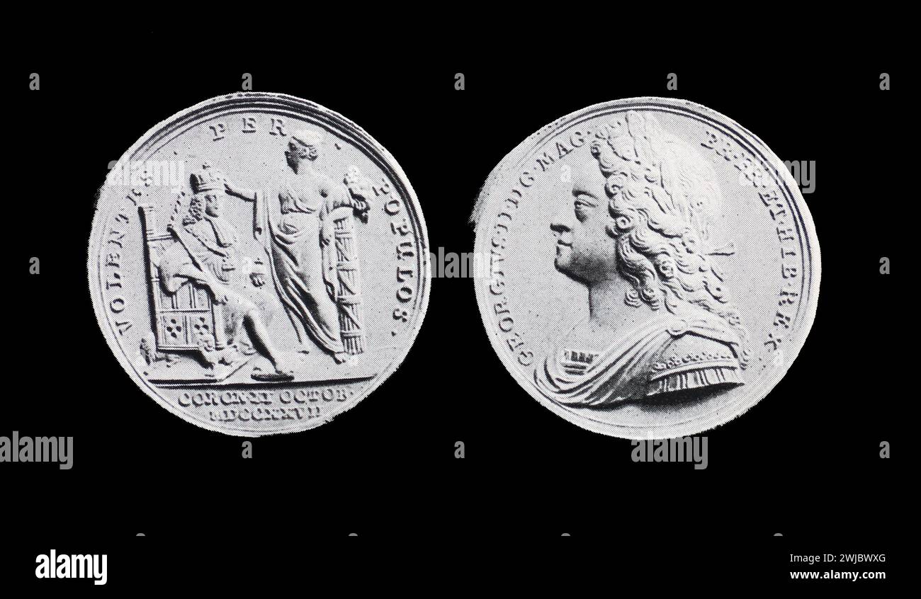 Medaglia d'incoronazione di Giorgio II d'Inghilterra, 1727. Black and White Illustration from the Connoisseur, an Illustrated Magazine for Collectors Voll 3 (maggio-agosto 1902) pubblicato a Londra. Foto Stock