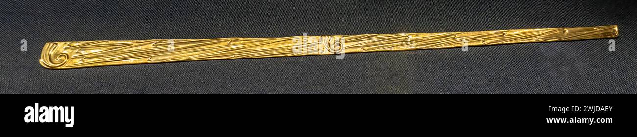 Decorazione sovrapposta di una faretra, sepoltura di Eleke Sazy, Kazakistan. VIII-VII secolo a.C. Foto Stock