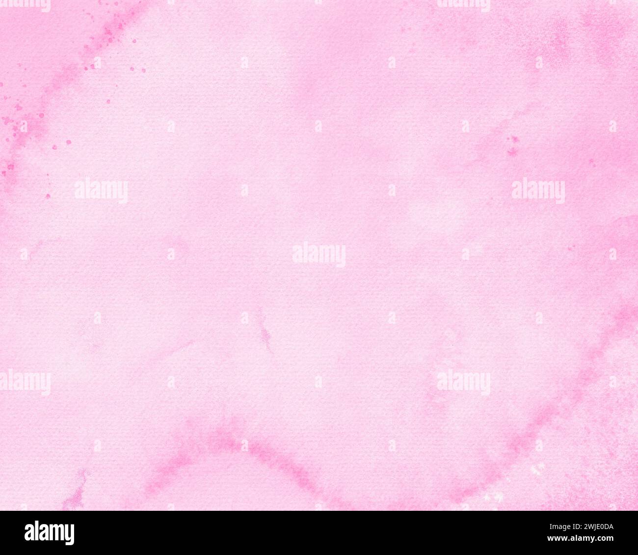 Un delicato sfondo ad acquerello in sfumature di rosa. Le morbide gocce d'acqua e le sottili striature creano un'atmosfera da sogno ed eterea. Perfetto per Foto Stock