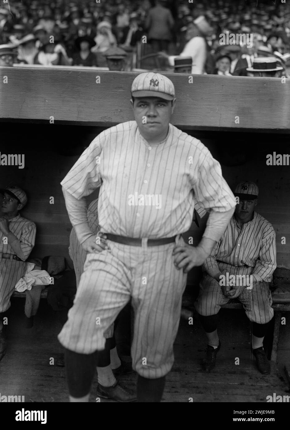 L'icona del baseball Babe Ruth che indossa la maglia dei New York Yankees, 1921 - foto di Bain News Service Foto Stock