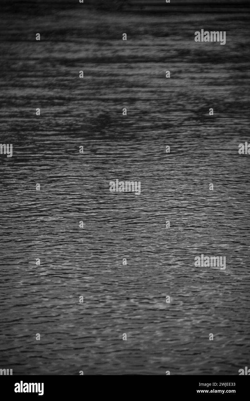 Superficie oceanica calma con lievi increspature d'acqua Foto Stock