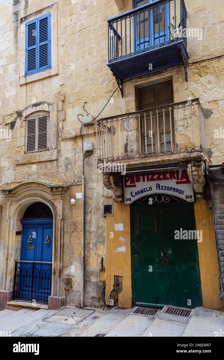 Una pasticceria chiusa a la Valletta, Malta Foto Stock