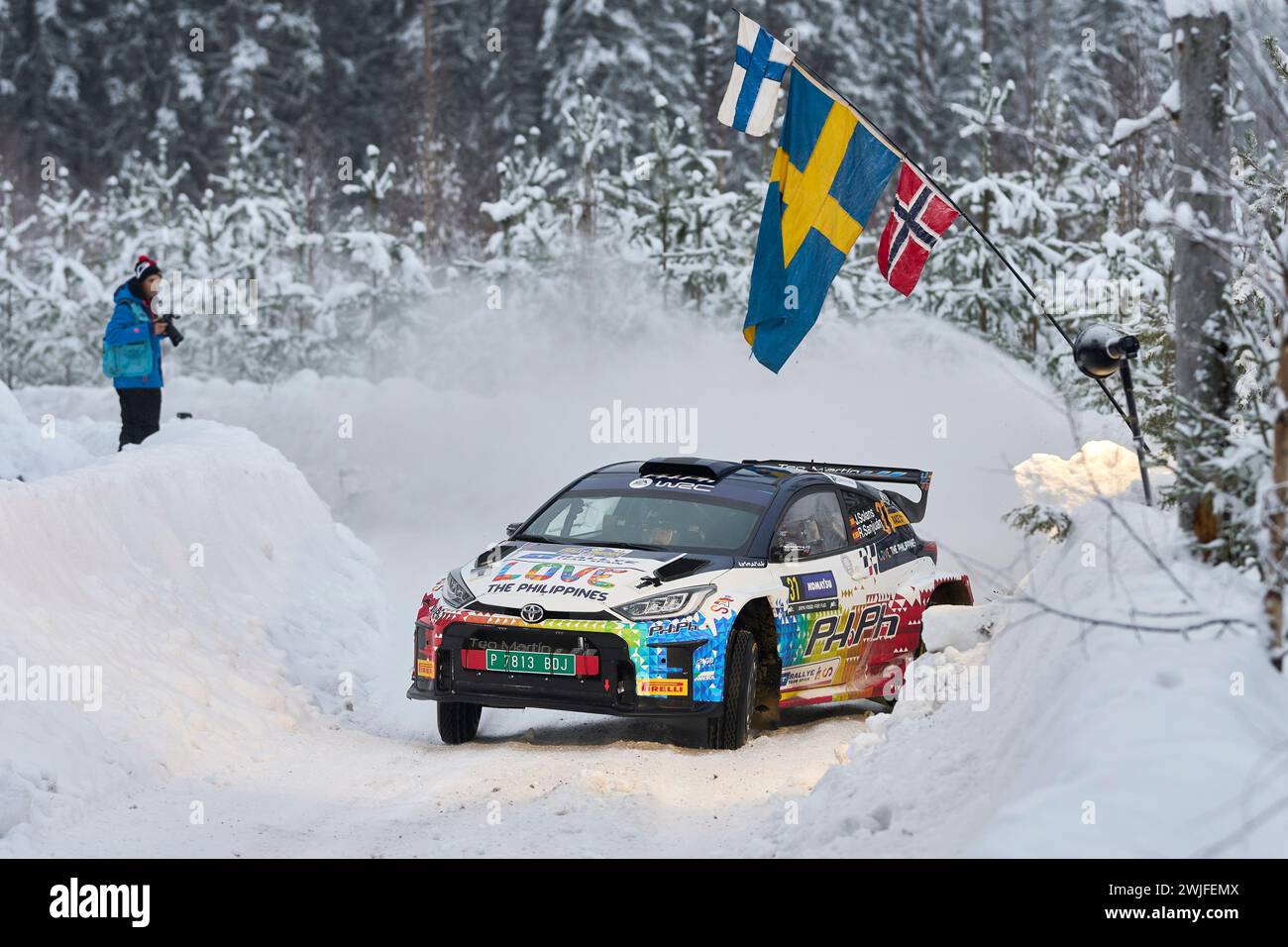 Umeå 20240214Jan Solans (ESP) con il lettore di mappe Rodrigo Sanjuan (ESP), Jan Solans, Toyota GR Yaris, RC2 Rally2 durante il giovedì Shake Down Håkmark Rall Foto Stock