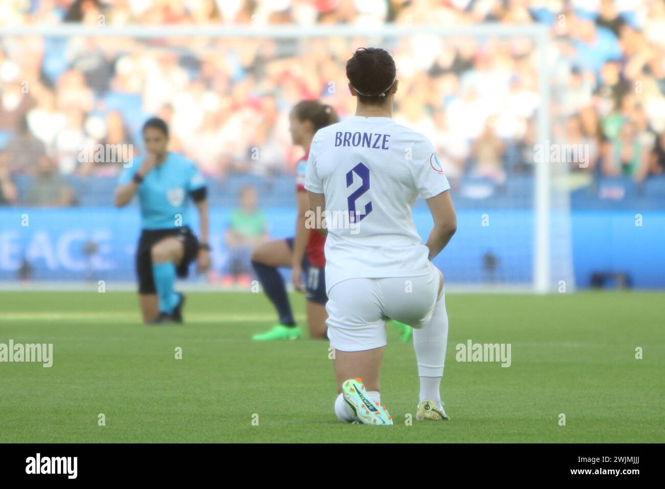 Lucy Bronze prende il ginocchio Inghilterra contro Norvegia UEFA Women Euro Brighton Community Stadium (Amex Stadium) 11 luglio 2022 Foto Stock