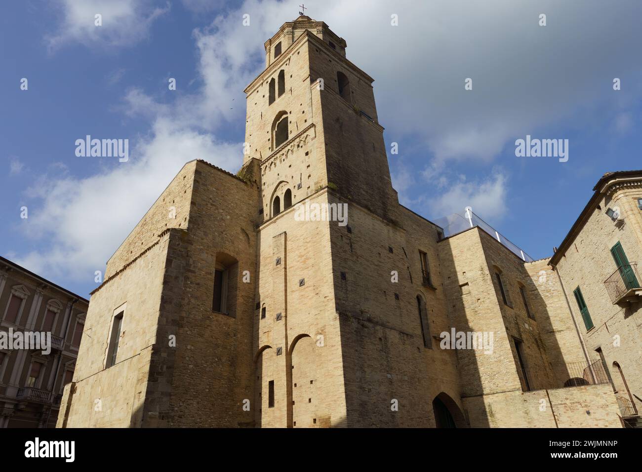 Esterno della Madonna del Ponte, cattedrale di Lanciano, provincia di Chieti, Abruzzo, Italia Foto Stock