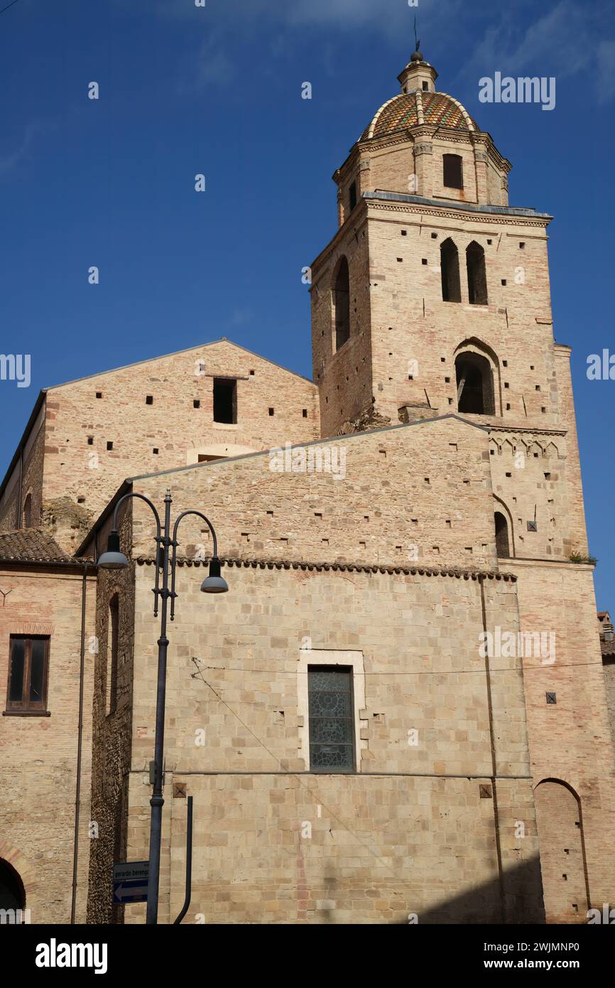 Esterno della Madonna del Ponte, cattedrale di Lanciano, provincia di Chieti, Abruzzo, Italia Foto Stock