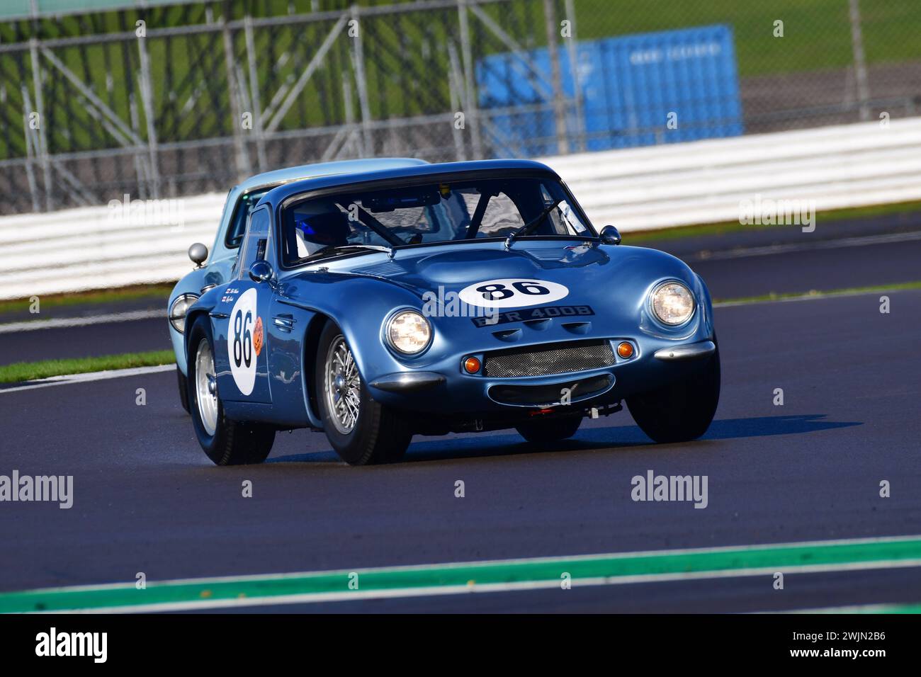 Mike Whitaker SNR, TVR Griffith, un evento con due griglie distinte, HRDC Dunlop Allstars per le vetture sportive, GT e Touring pre-1966. Gli Allstars Re Foto Stock